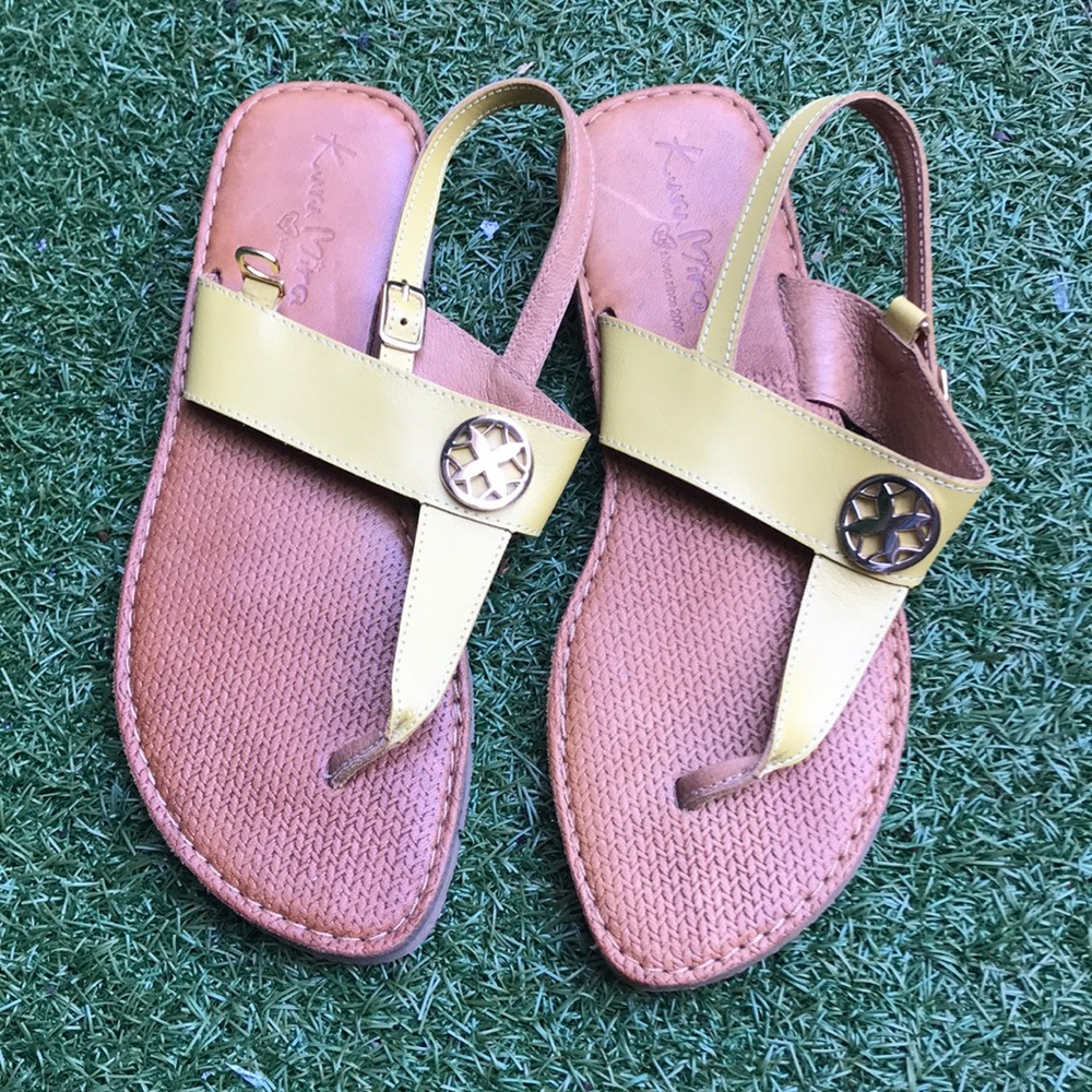 Flat thong sandal